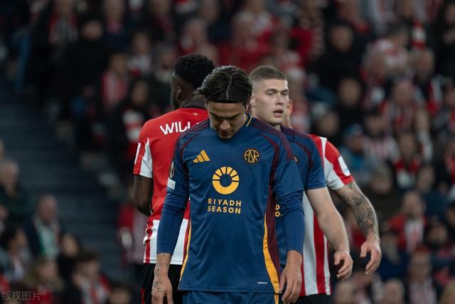 包含罗马防线不败,继续领跑意甲联赛的词条 包含罗马防线不败,继续领跑意甲联赛的词条