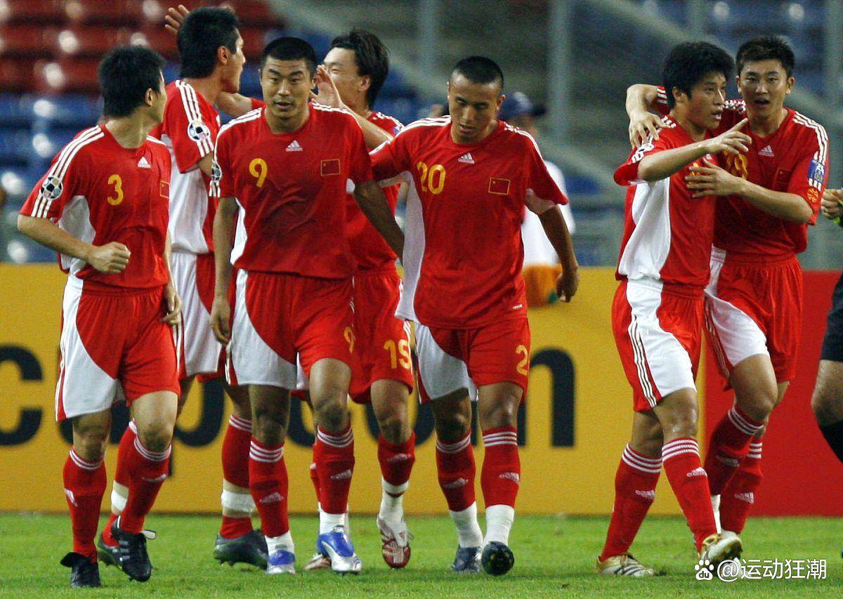 包含年中国足球联赛备战情况曝光,球队备受瞩目的词条 包含年中国足球联赛备战情况曝光,球队备受瞩目的词条