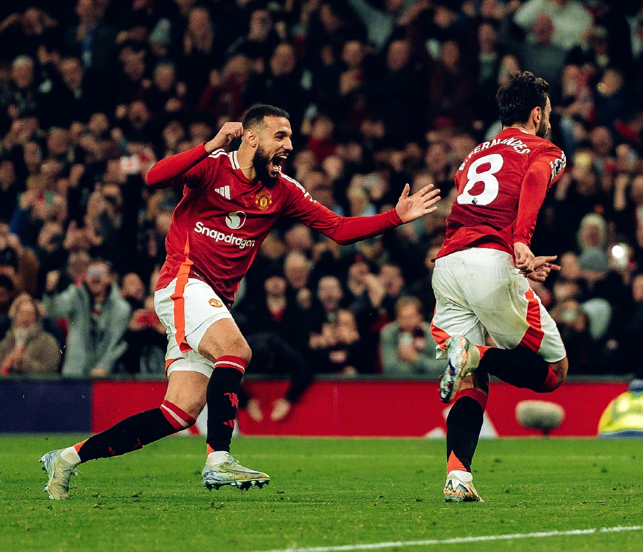 曼联客场逆转,豪取客场连胜 曼联客场逆转,豪取客场连胜