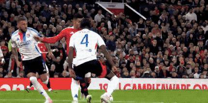 爱游戏网页版登录入口-里昂客场绝杀周末豪门在赛场上频频踢球