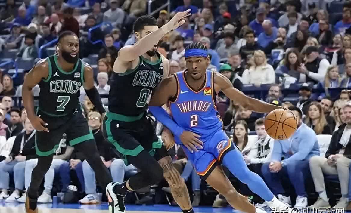 包含凯尔特人队主力球员受伤,球队备战扬起“后起之秀”的词条 包含凯尔特人队主力球员受伤,球队备战扬起“后起之秀”的词条