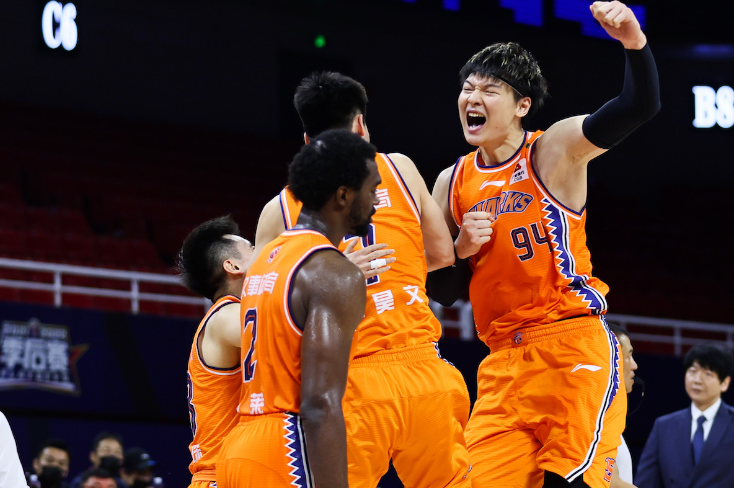 爱游戏入口-高能比赛火花四溅，球队实力日渐增强的简单介绍