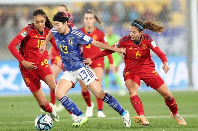 爱游戏在线登录-包含哥伦比亚女足队员实力强大，轻松赢得进军决赛的词条