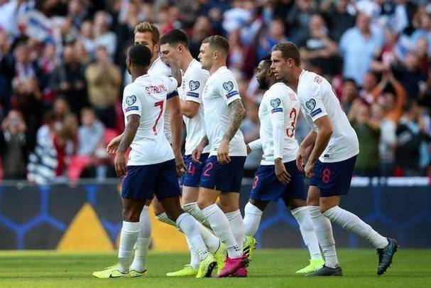 精英交锋,场上悬念不断,胜者一路领先 精英交锋,场上悬念不断,胜者一路领先