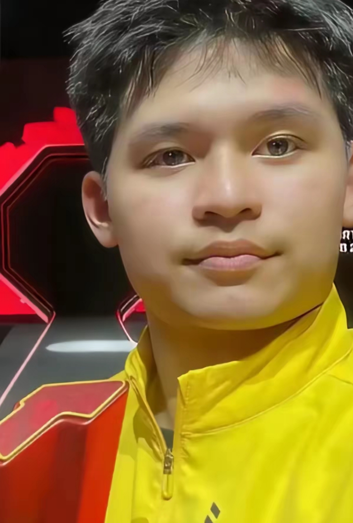 青年球员展现出色表现赢得观众掌声 青年球员展现出色表现赢得观众掌声