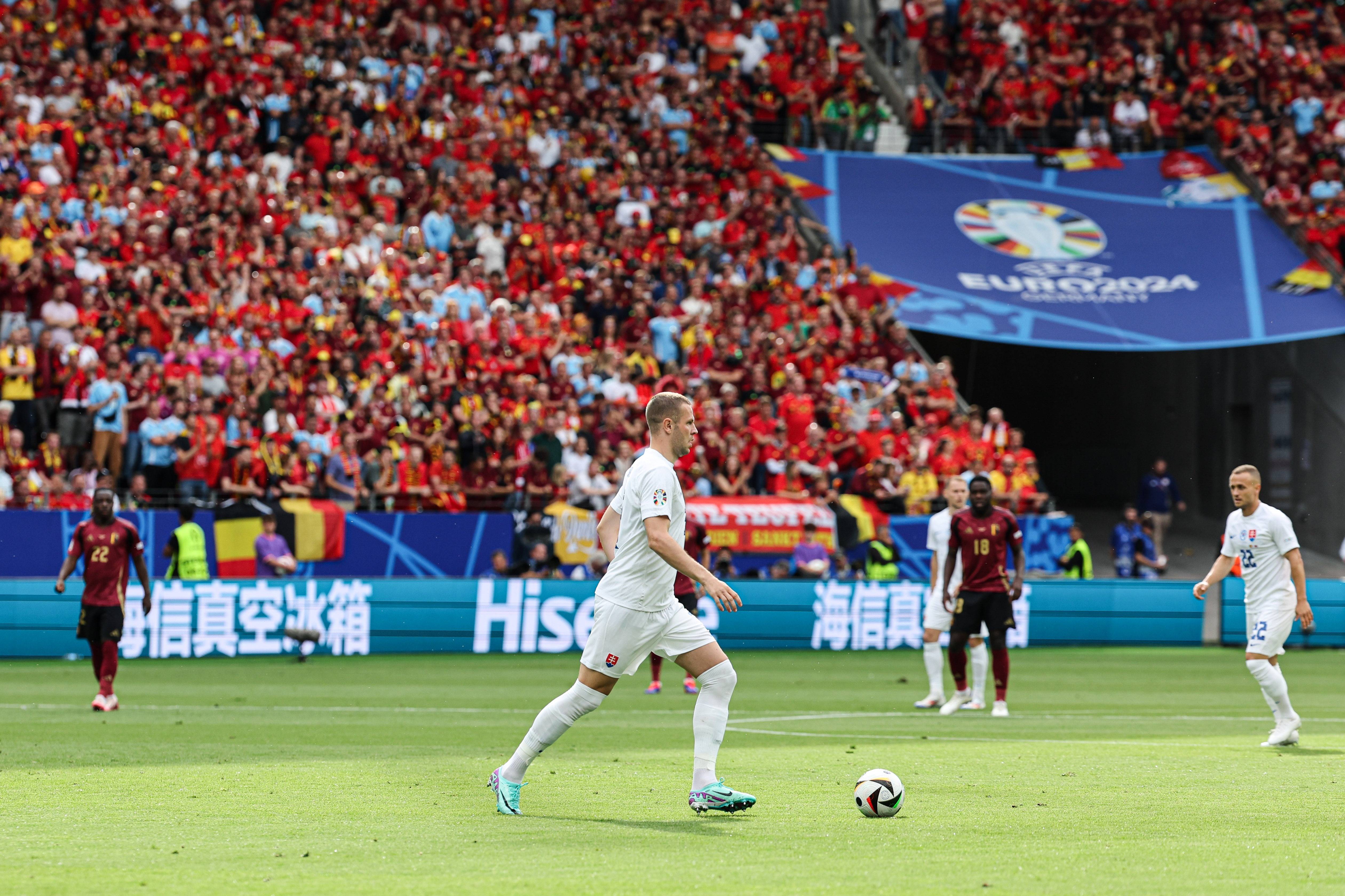 比利时队备战全面展开,备受球迷关注的简单介绍 比利时队备战全面展开,备受球迷关注的简单介绍