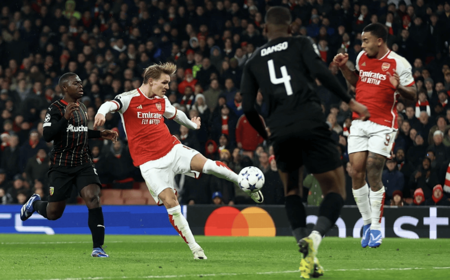 爱游戏官网-包含阿森纳主场击败热刺积分榜上升的词条