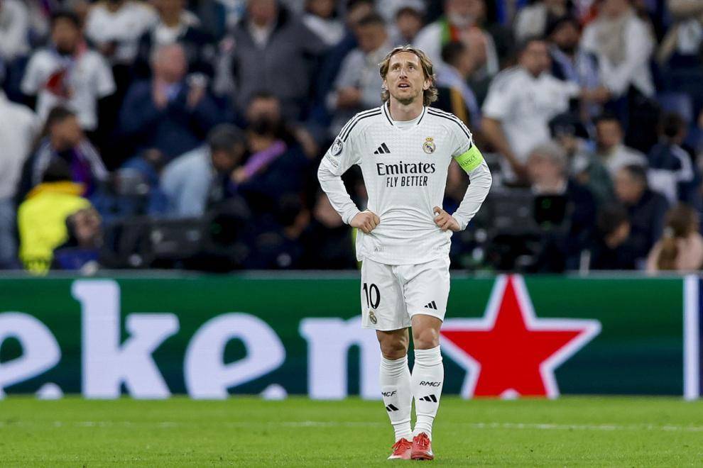 皇家马德里客场失利,遗憾领先失手的简单介绍 皇家马德里客场失利,遗憾领先失手的简单介绍