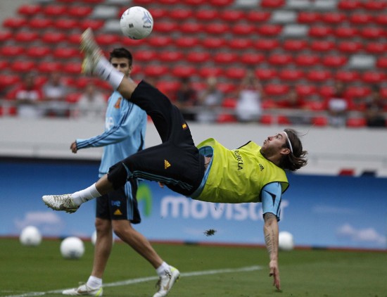 西班牙选手荣获银牌,展现出色竞技水平 西班牙选手荣获银牌,展现出色竞技水平