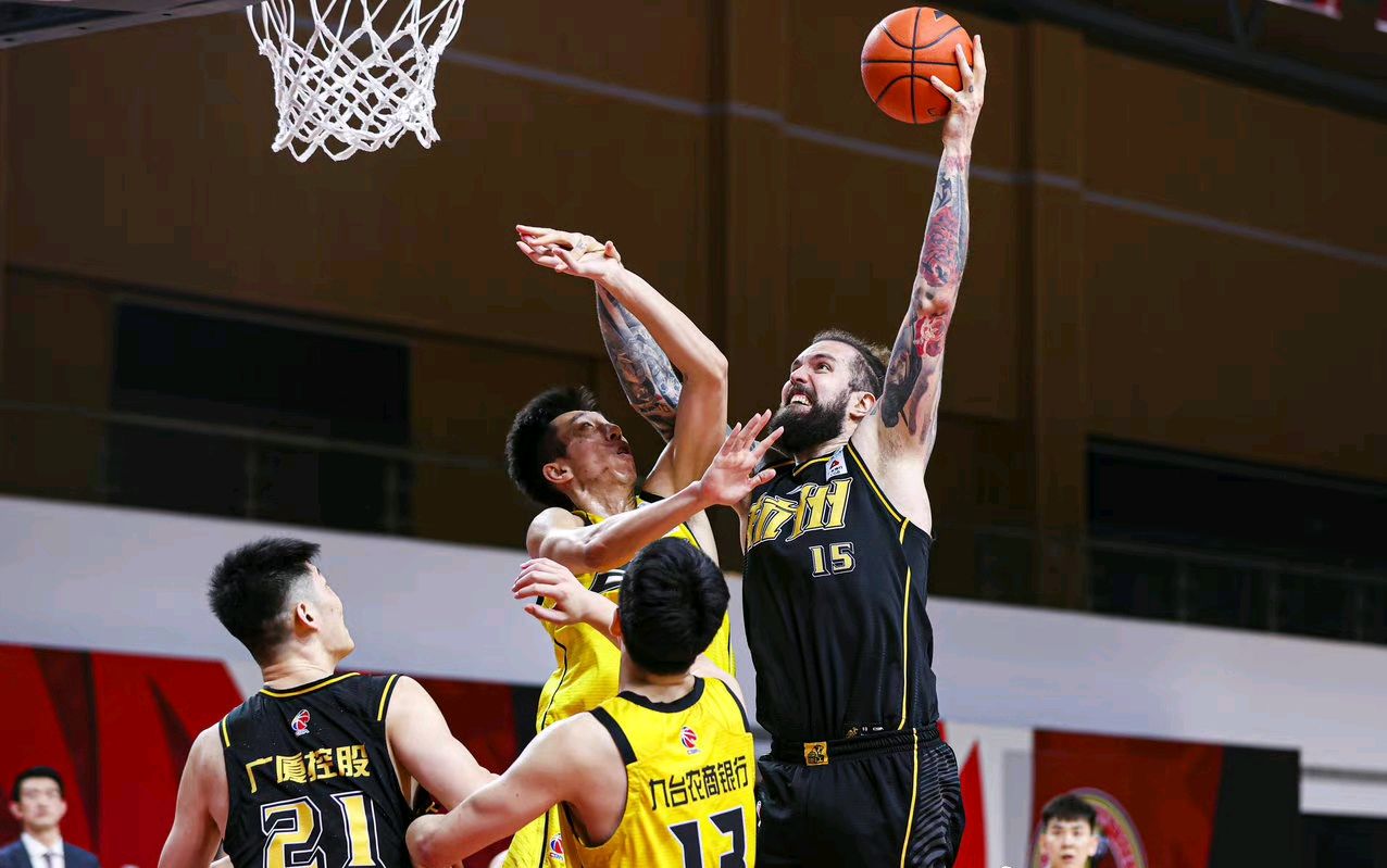 激烈竞争胜负难料,胜出者将占上风的简单介绍 激烈竞争胜负难料,胜出者将占上风的简单介绍