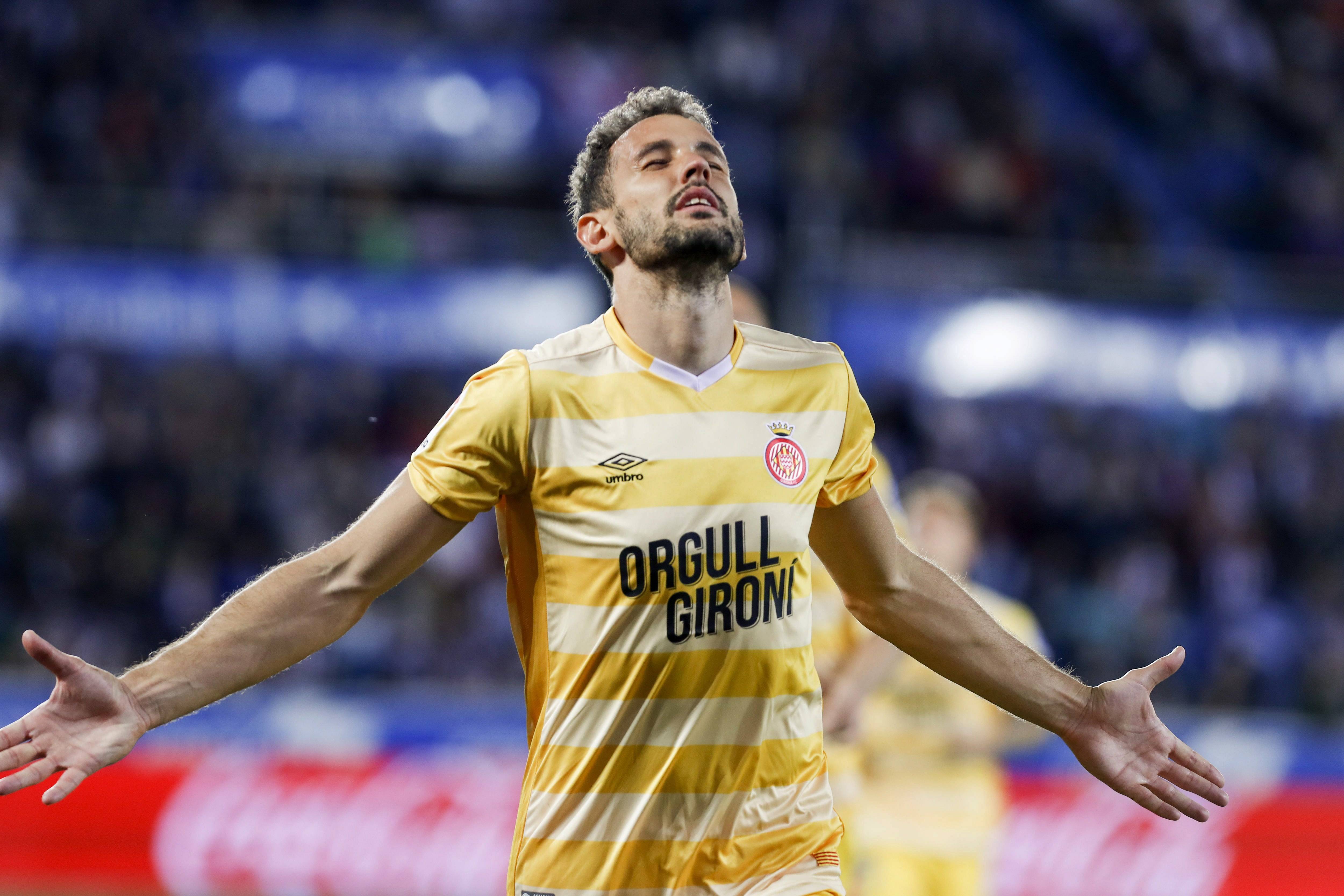 爱游戏入口-赫罗纳主场失利，陷入困境