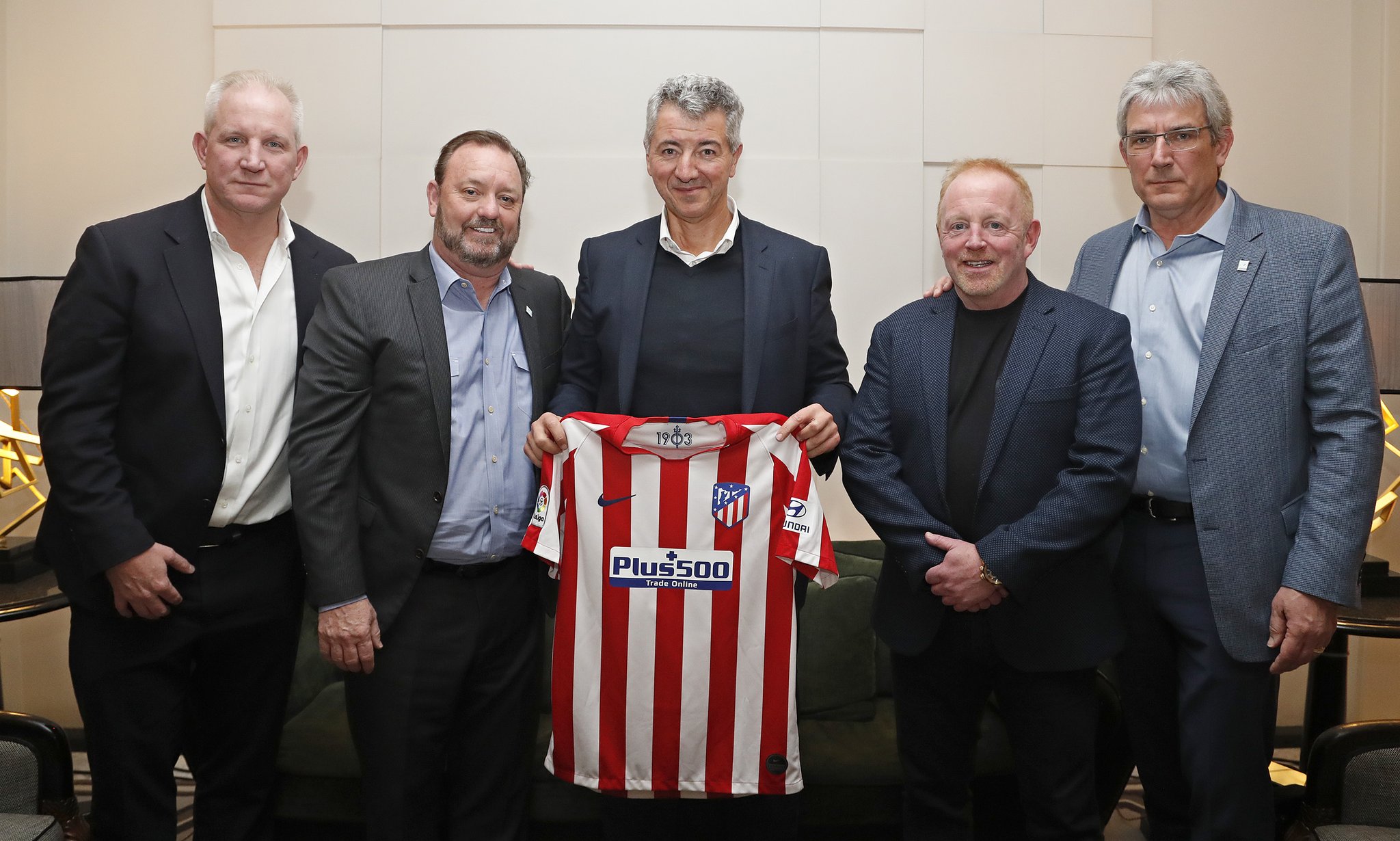 爱游戏在线登录-包含加拿大球员加盟西甲球队，开启新的职业生涯的词条