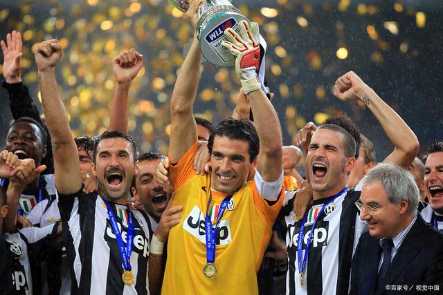 意大利杯赛场:球队飒爽英姿势必飞跃 意大利杯赛场:球队飒爽英姿势必飞跃