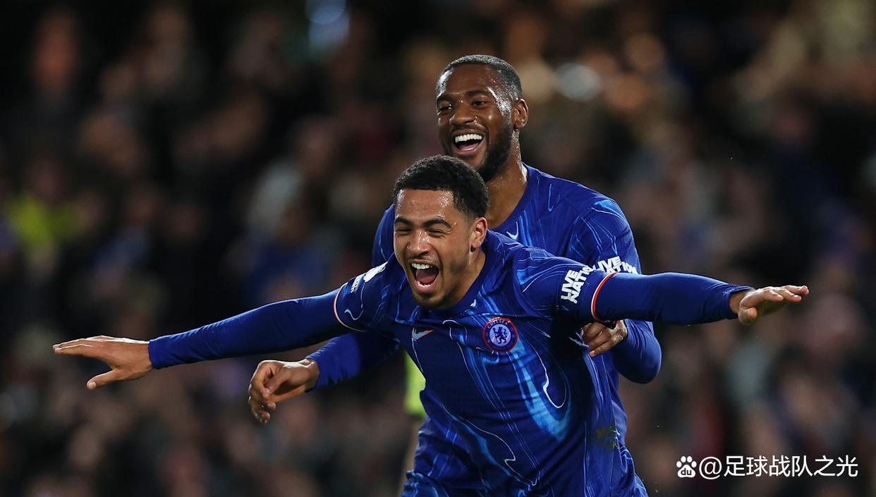 包含切尔西遭遇连败,球迷呼吁俱乐部管理层重视问题的词条 包含切尔西遭遇连败,球迷呼吁俱乐部管理层重视问题的词条