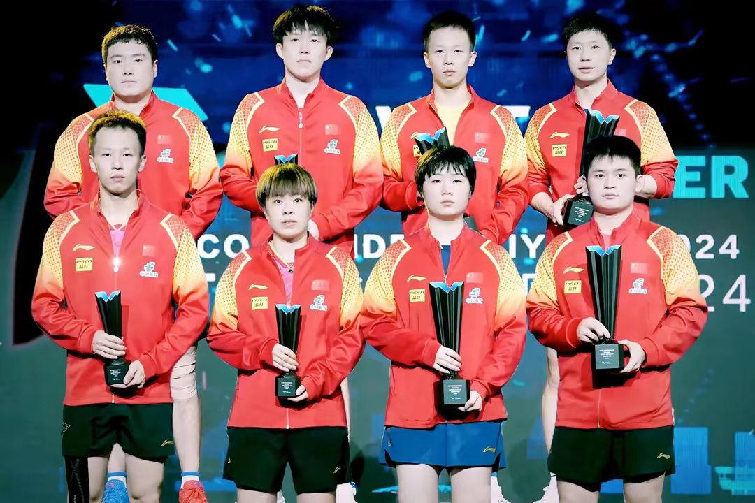 球队连胜斩获冠军喜悦洋溢全场 球队连胜斩获冠军喜悦洋溢全场