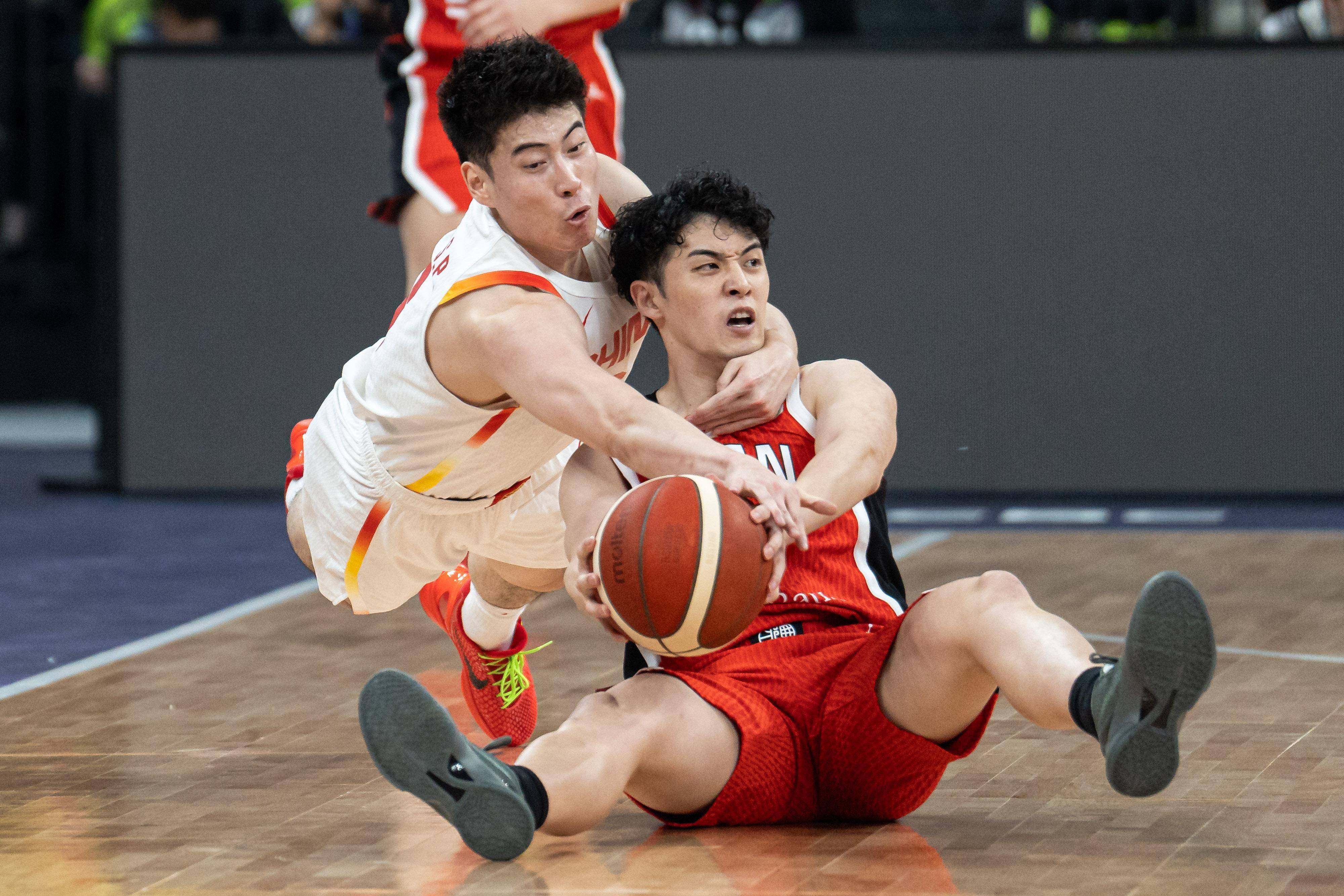 爱游戏网页版-日本男篮小胜韩国，夺得关键胜利