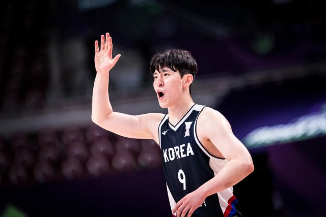 日本男篮小胜韩国,夺得关键胜利 日本男篮小胜韩国,夺得关键胜利