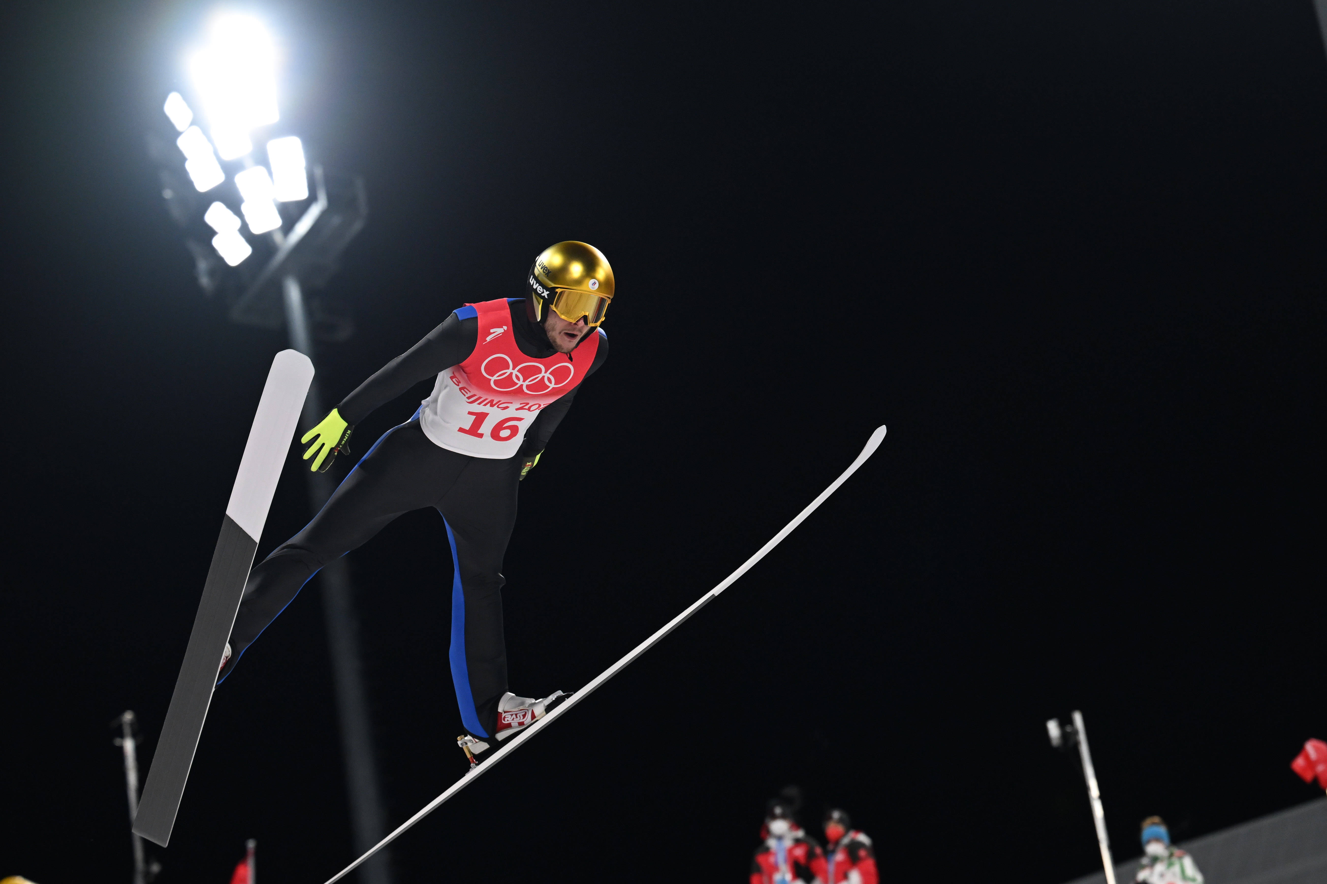 奥地利选手获得滑雪跳台冠军 奥地利选手获得滑雪跳台冠军